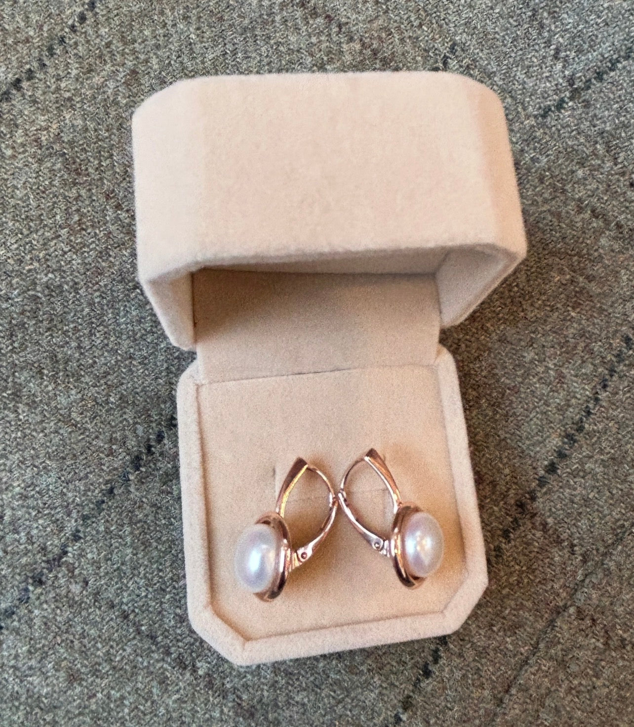 Rose Gold Pearl Drop Cabochon Earrings