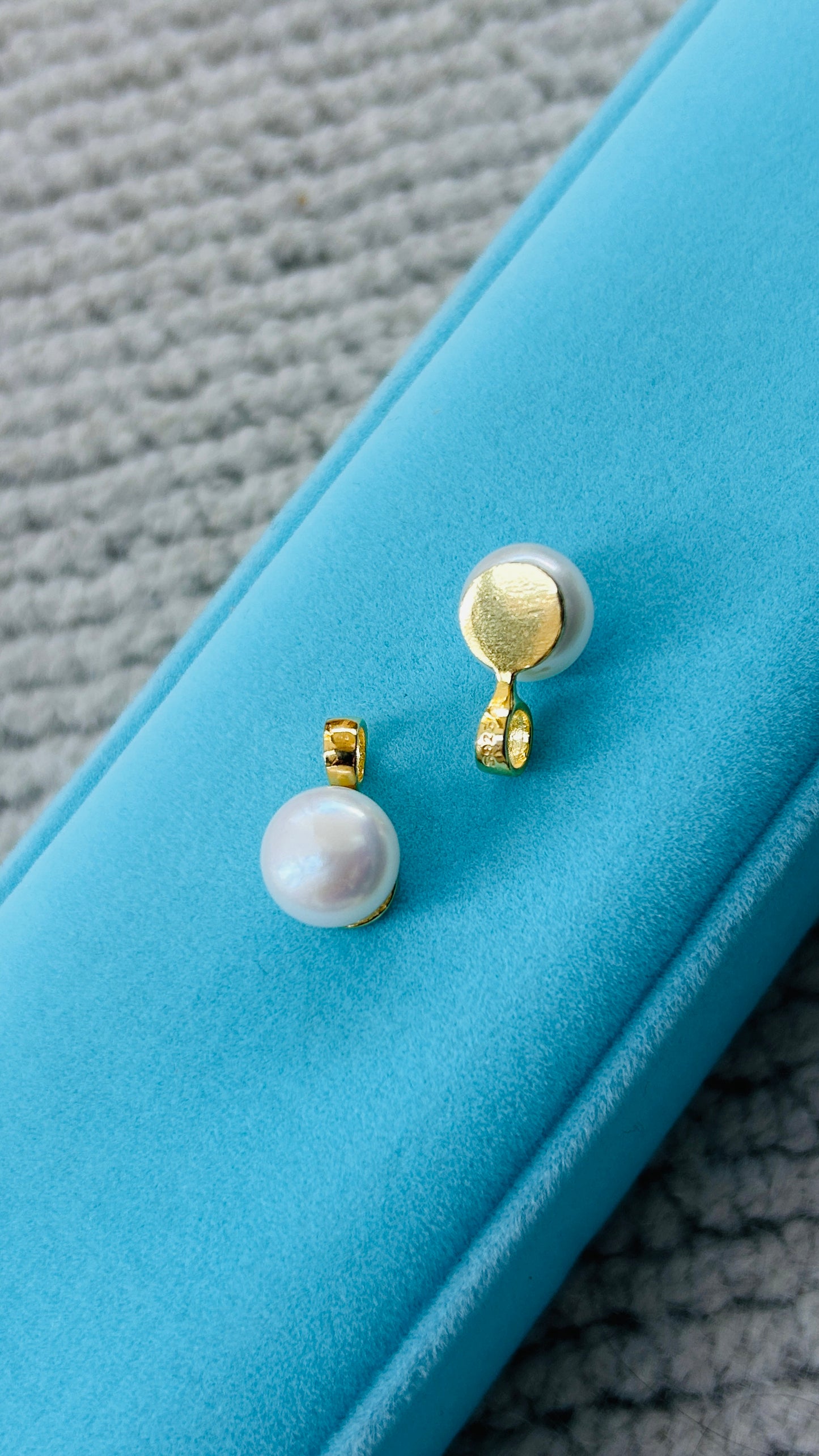 GOLD Cabochon Freshwater Pearl Pendant Necklace