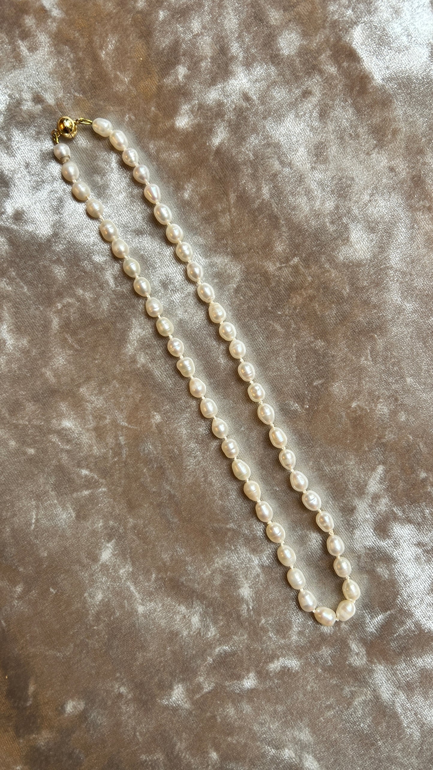 Bouton Pearl Necklace