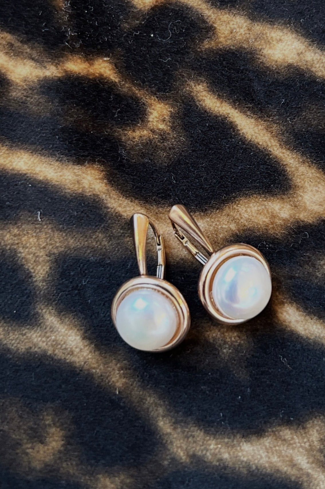 Rose Gold Pearl Drop Cabochon Earrings