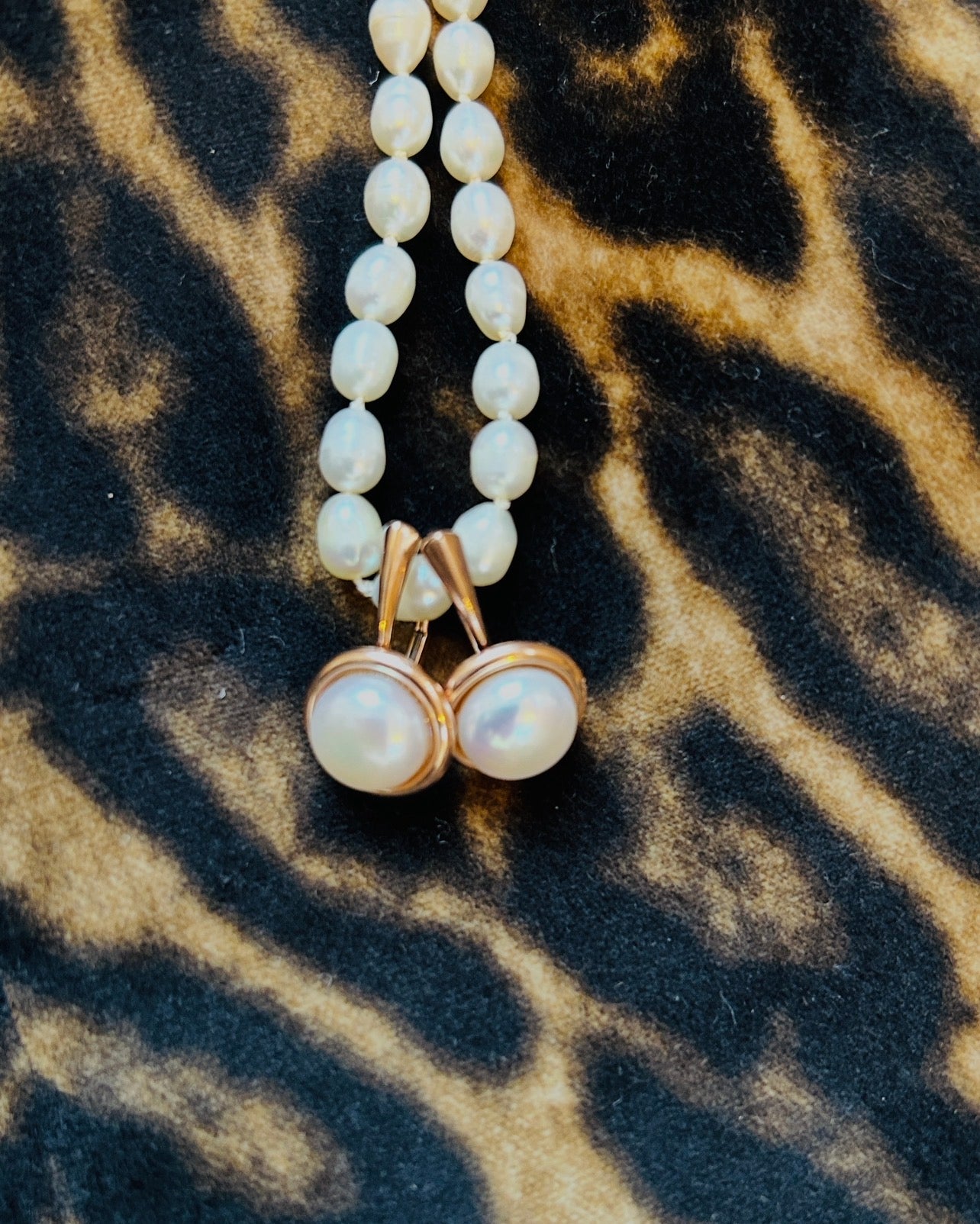Rose Gold Pearl Drop Cabochon Earrings